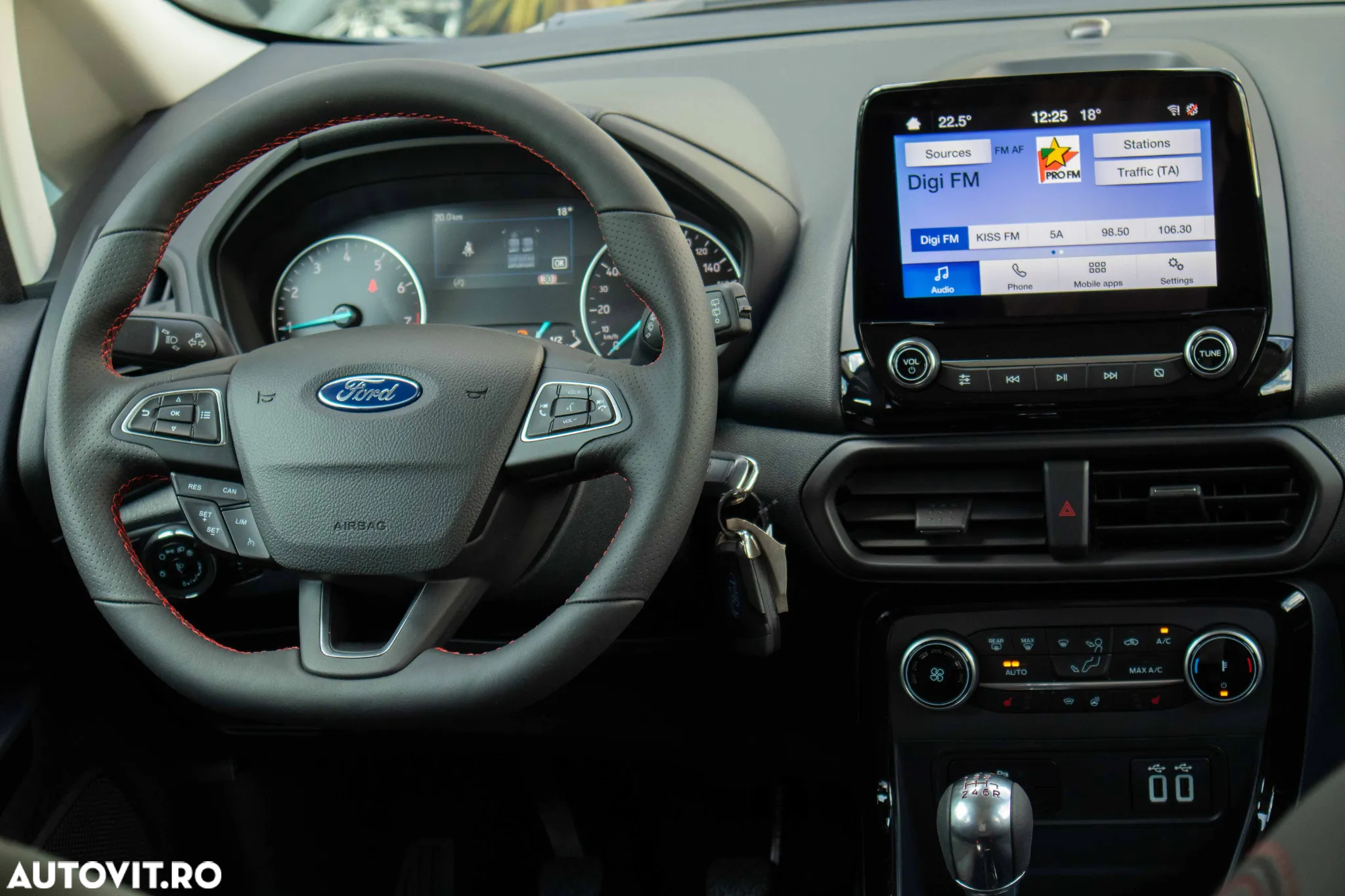 Ford EcoSport 1.0 Ecoboost ST-Line - 16
