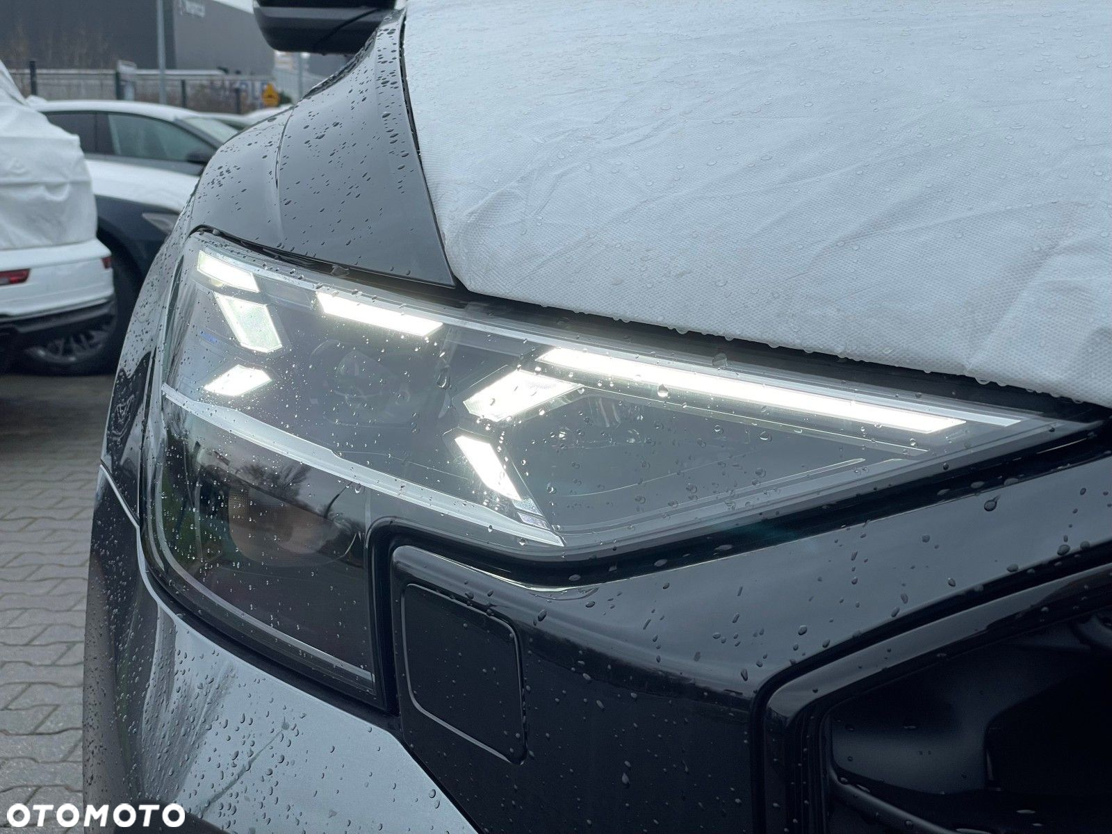 Audi Q8 - 11