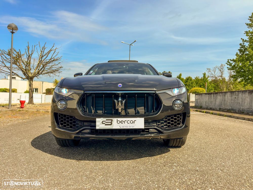 Maserati Levante - 3