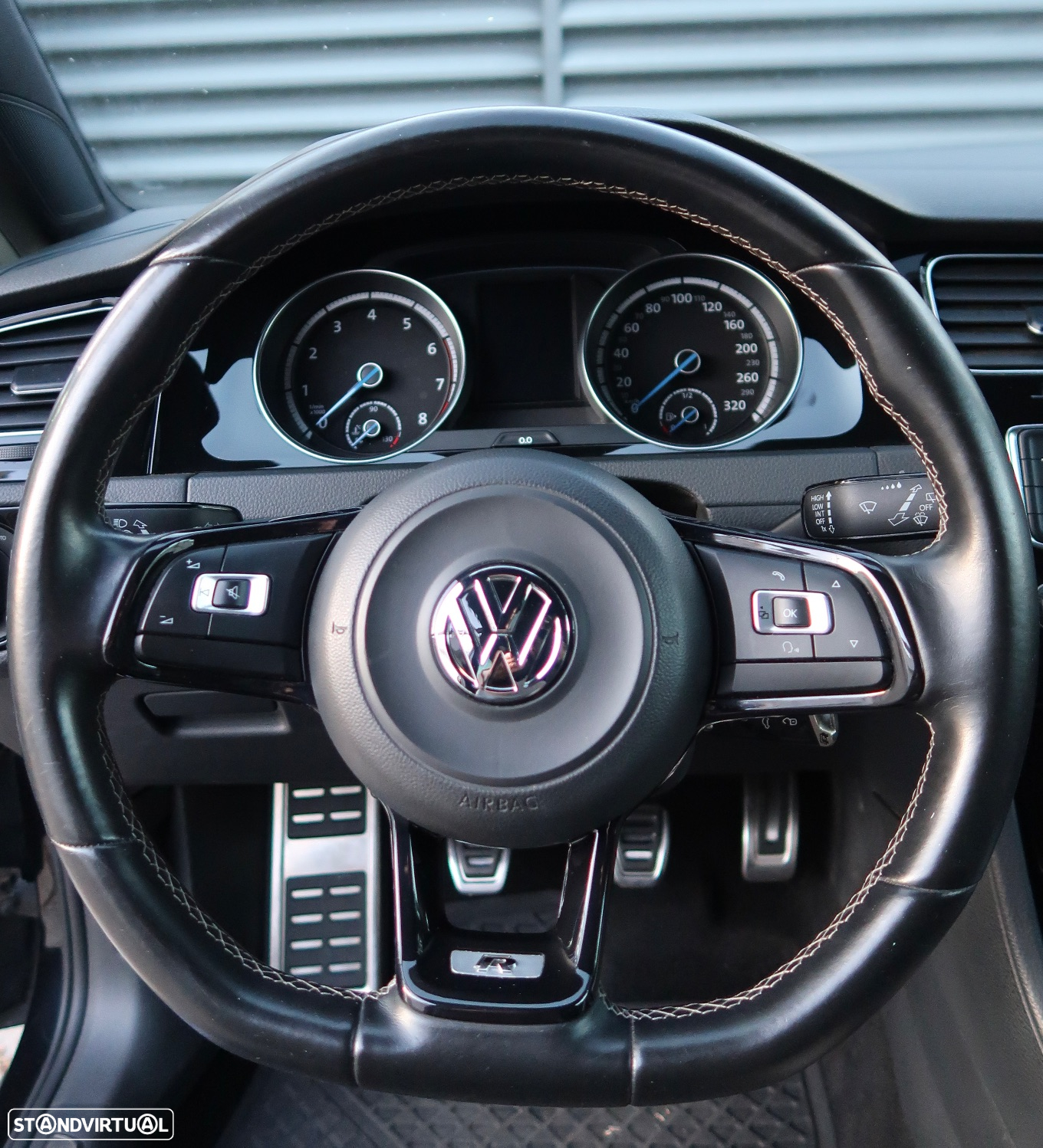 VW Golf 2.0 TSi R - 15