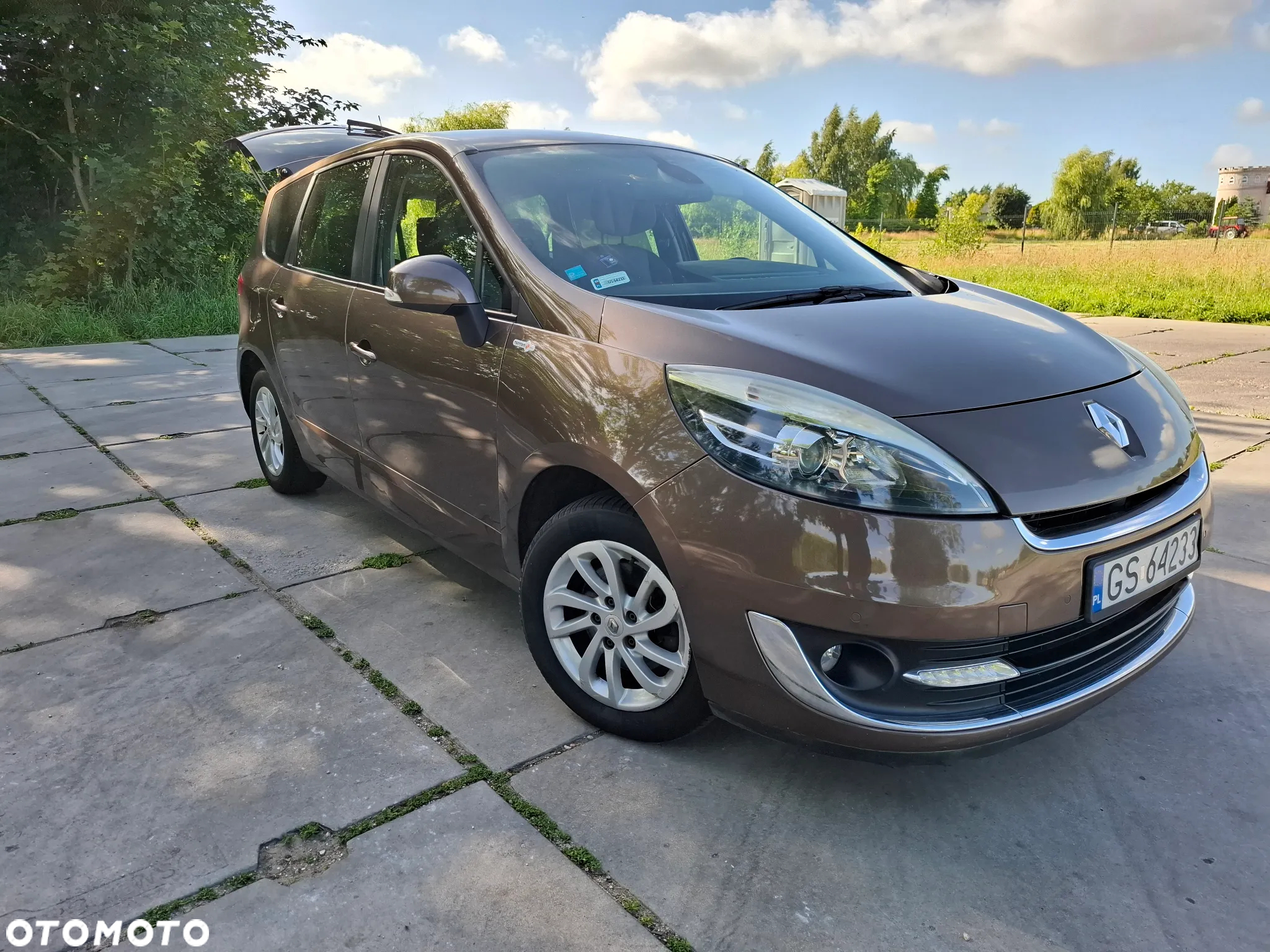 Renault Grand Scenic Gr 1.4 16V TCE TomTom Edition - 17