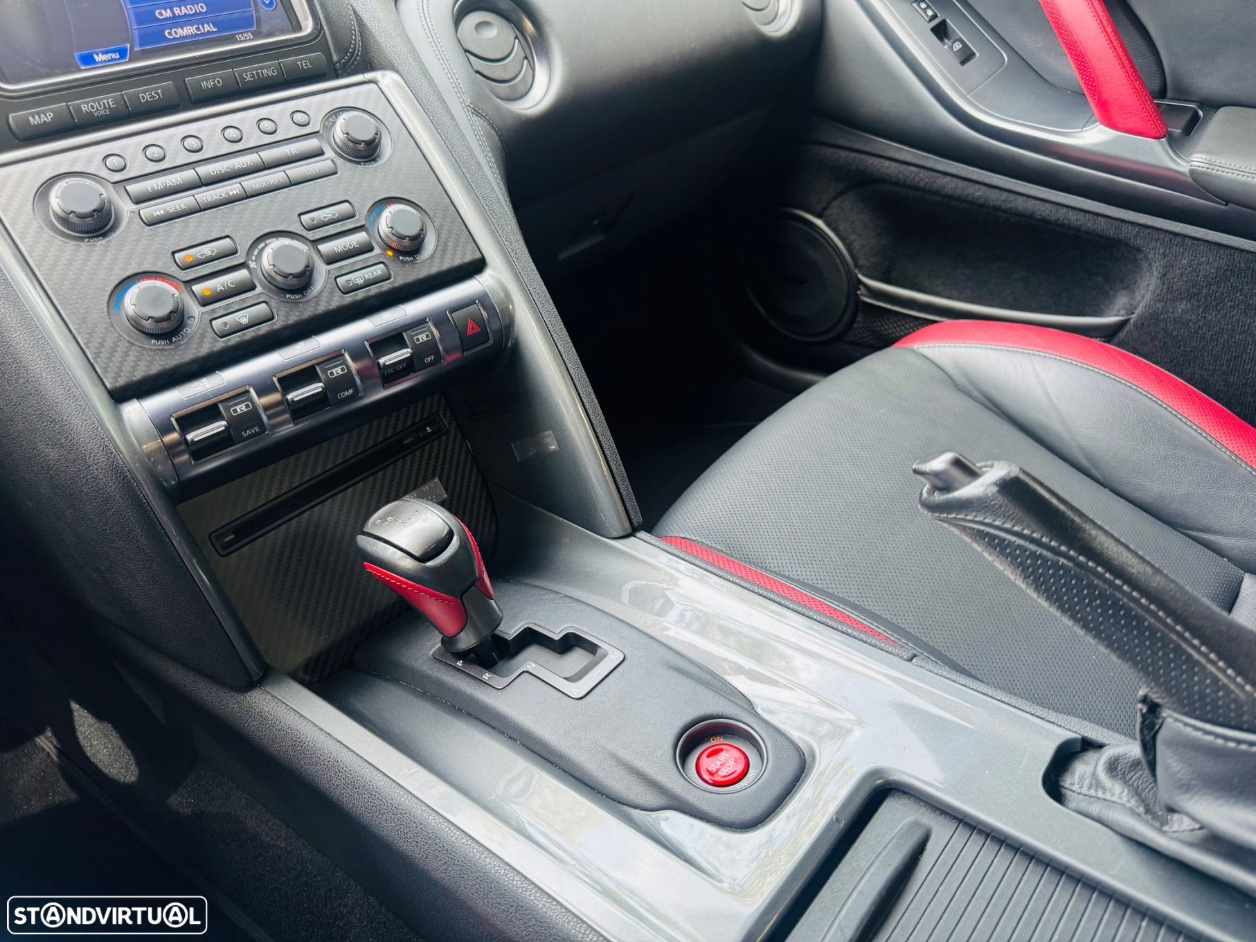 Nissan GT-R 3.8 V6 Black Edition - 31