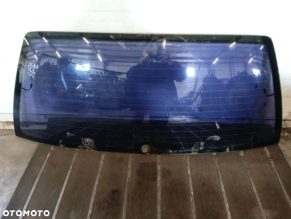 SZYBA TYŁ KLAPY BAGAŻNIKA VOLKSWAGEN GOLF IV KOMBI - 1