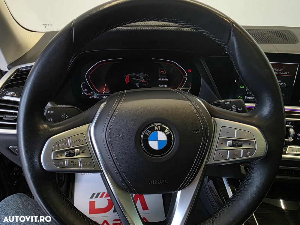 BMW X7 xDrive40i - 27