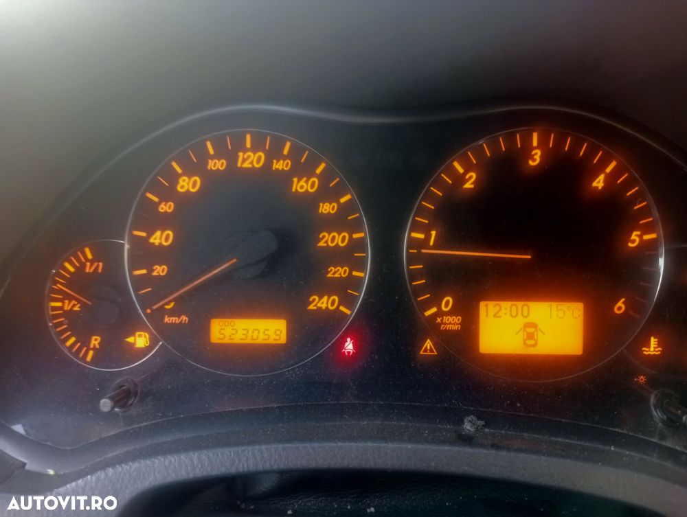 Toyota Avensis 2.2 D-4D Station Business - 5