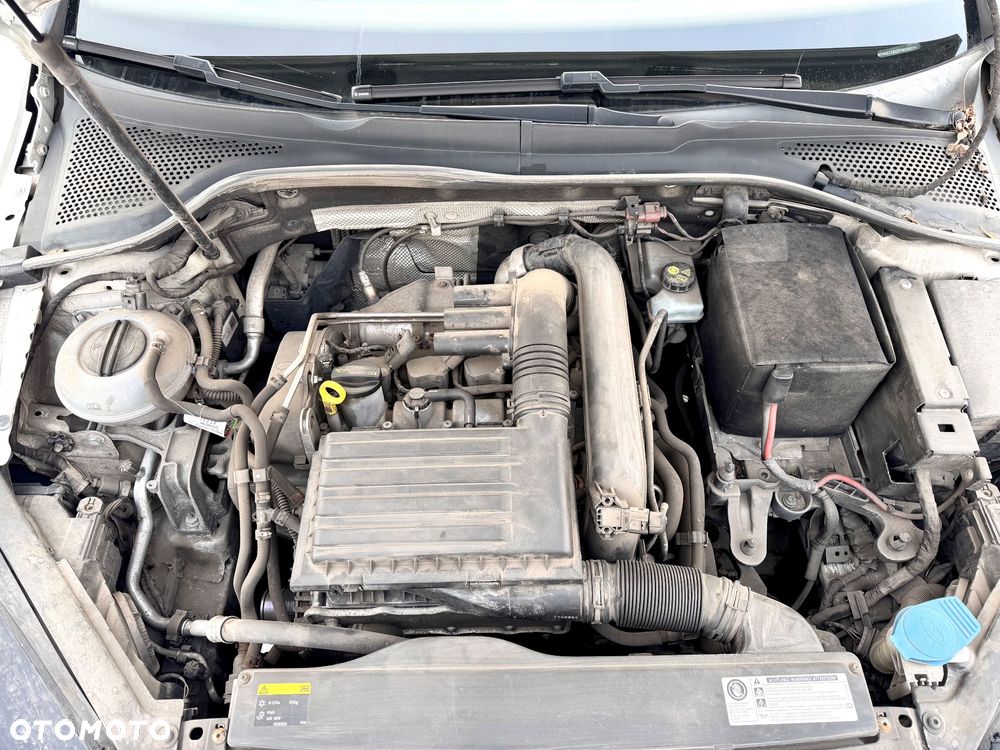 Volkswagen Golf 1.4 TSI BMT Highline Perfectline - 11