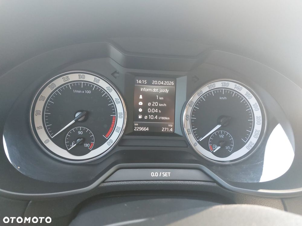 Skoda Octavia 2.0 TDI Style DSG - 3