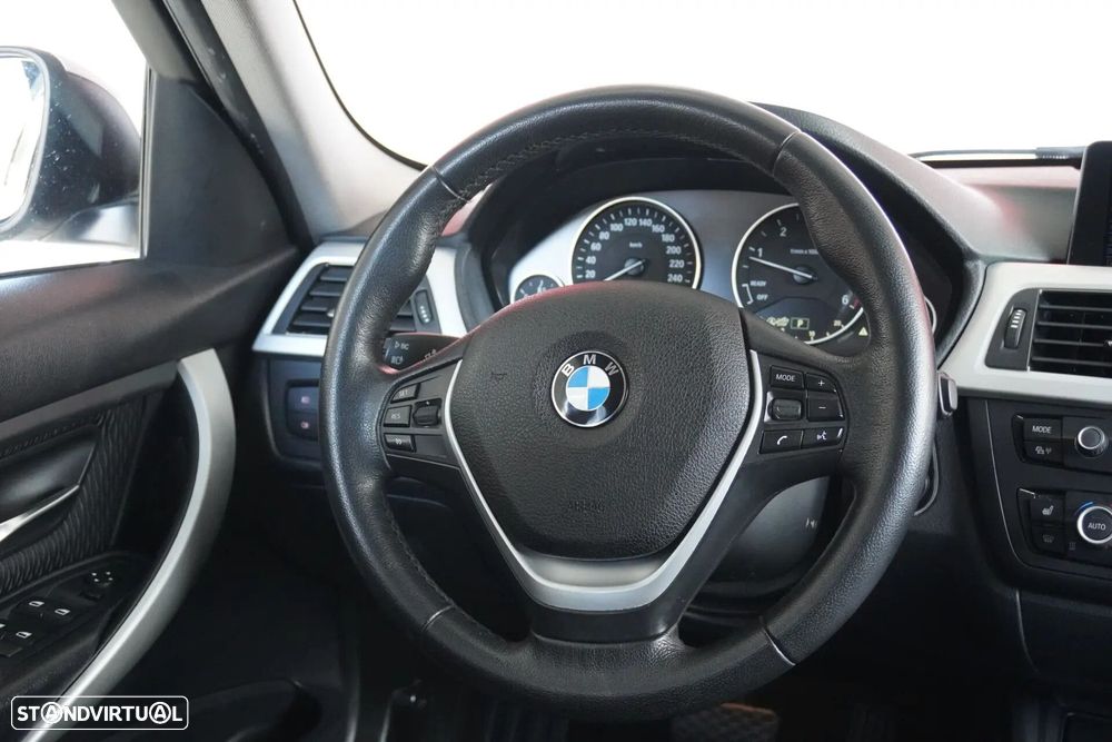 BMW 320 d Aut. - 7