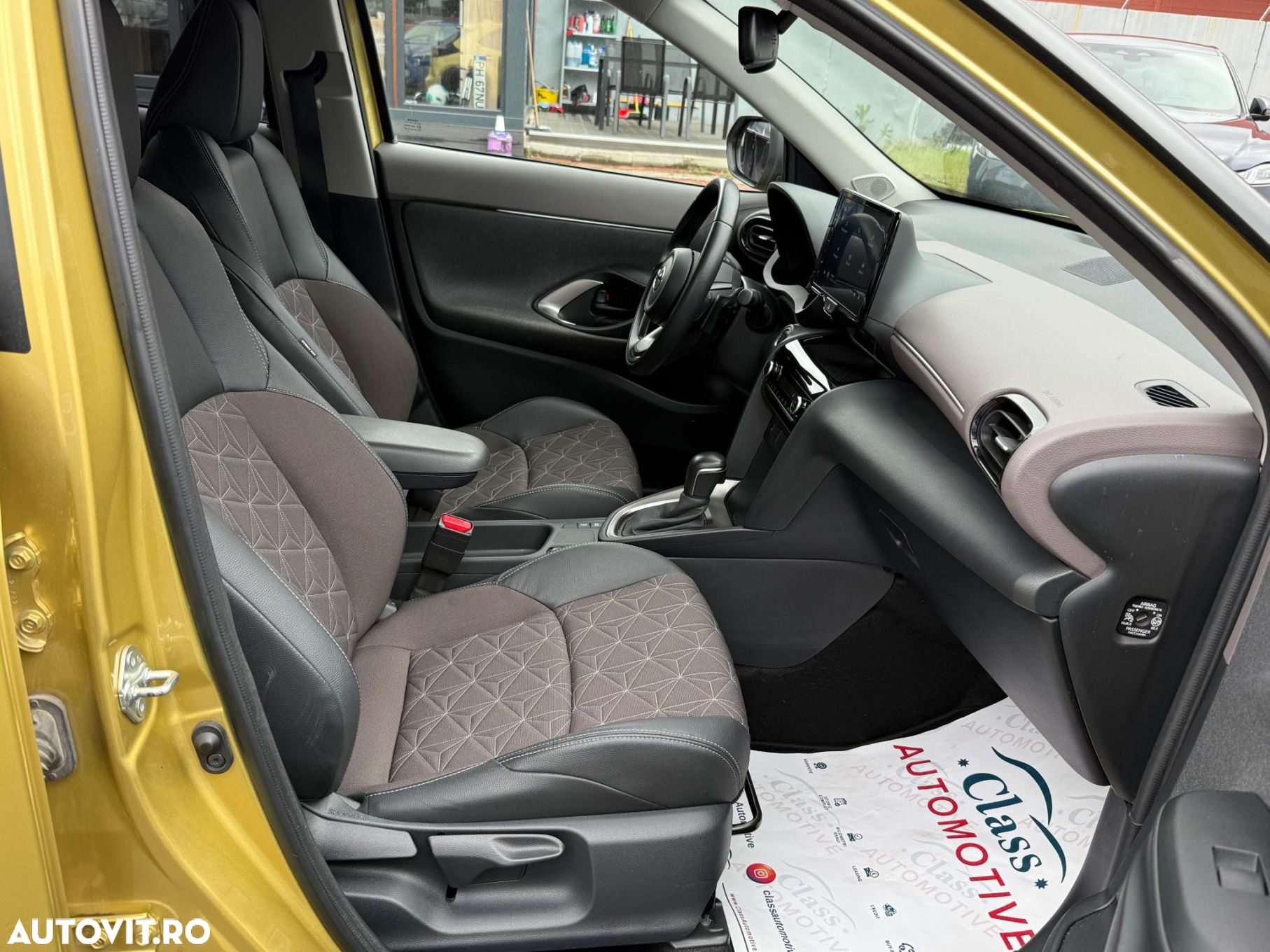 Toyota Yaris Cross 1.5 l CVT Active - 20