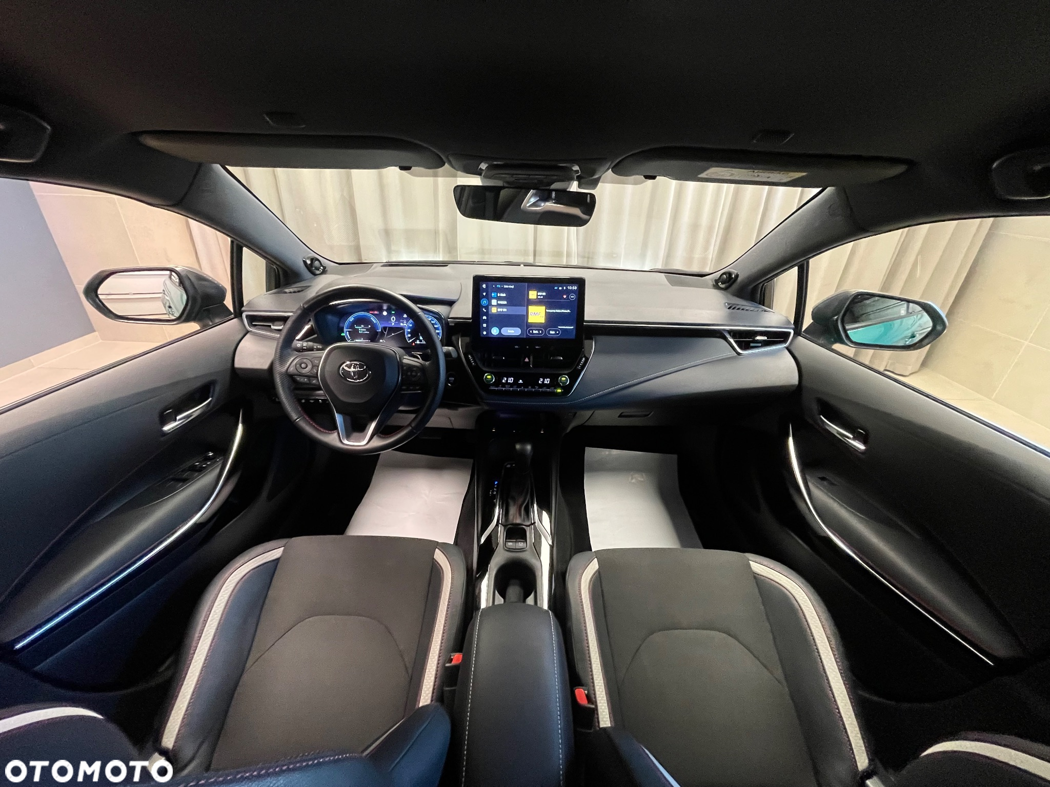Toyota Corolla - 10