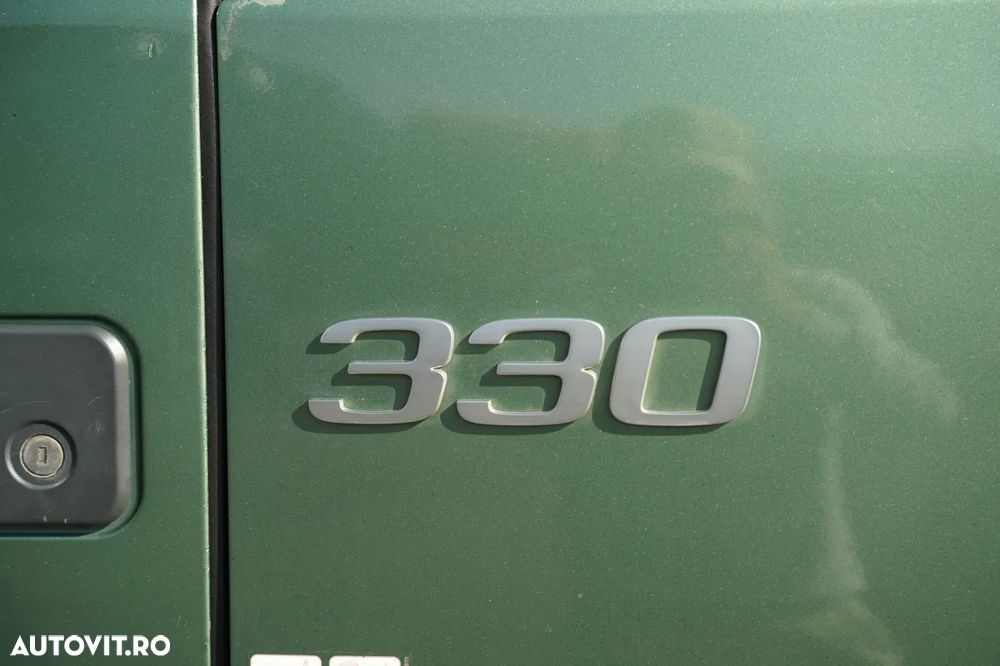 Volvo FM 330 / 4x2 / CAMION RIGID / SUPRASTRUCTURĂ CU PRELATĂ (CURTAINSIDER) - 7,8 m / LIFT HIDRAULIC - 2.000 kg / I-SHIFT / EURO 6 - 25