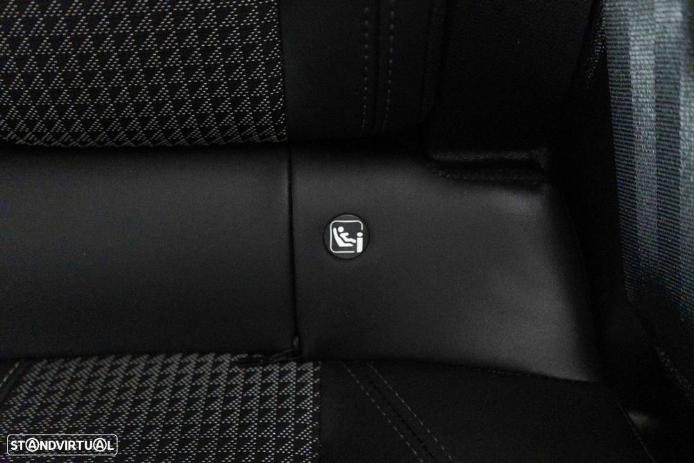 Peugeot 2008 1.2 PureTech GT EAT8 - 10