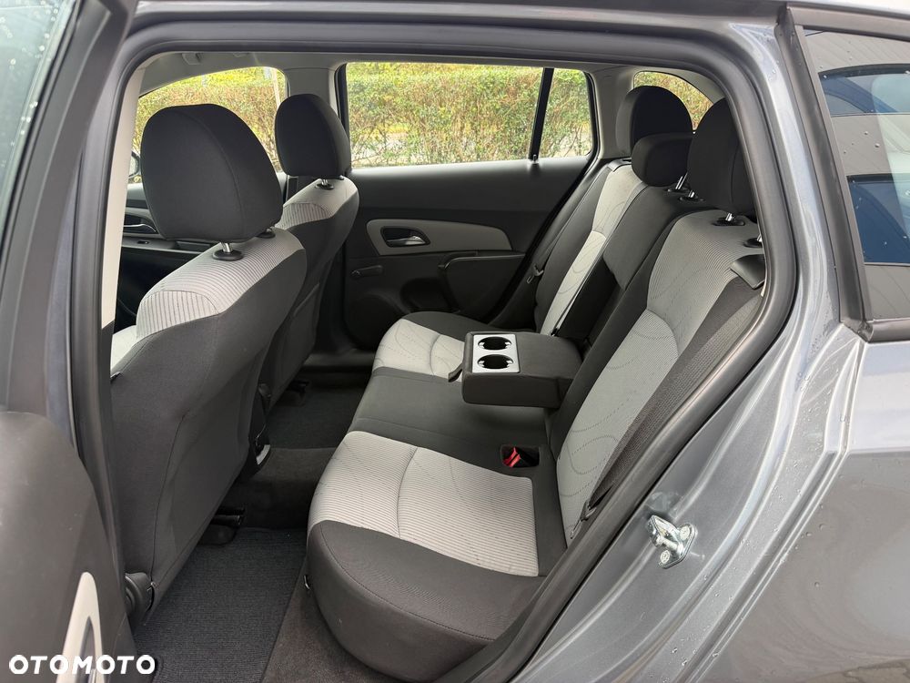 Chevrolet Cruze - 18