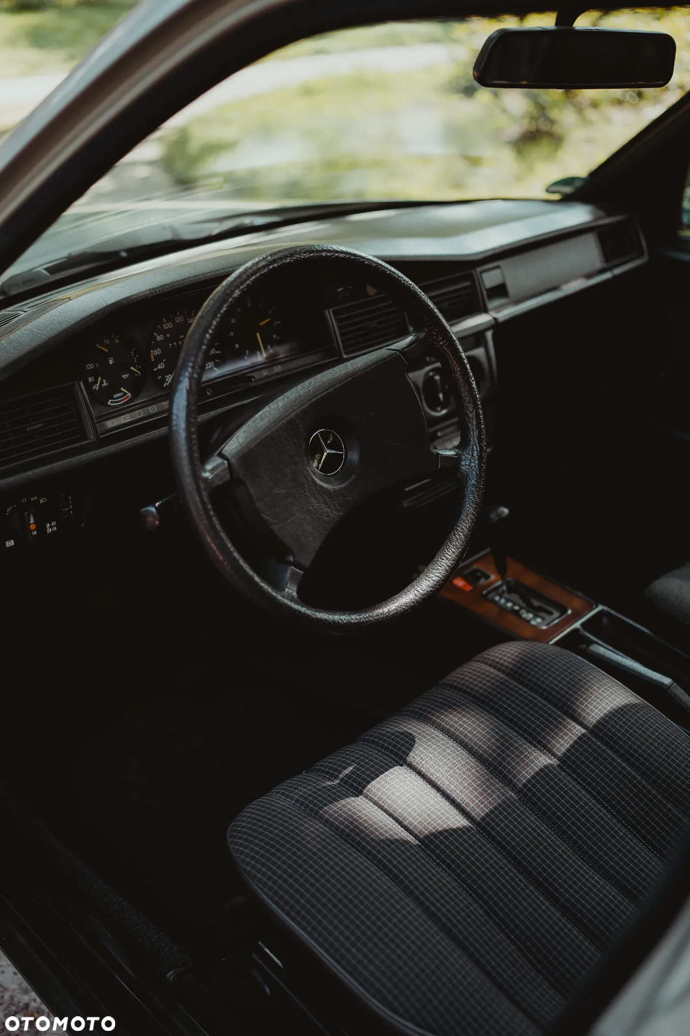 Mercedes-Benz W201 (190) - 9
