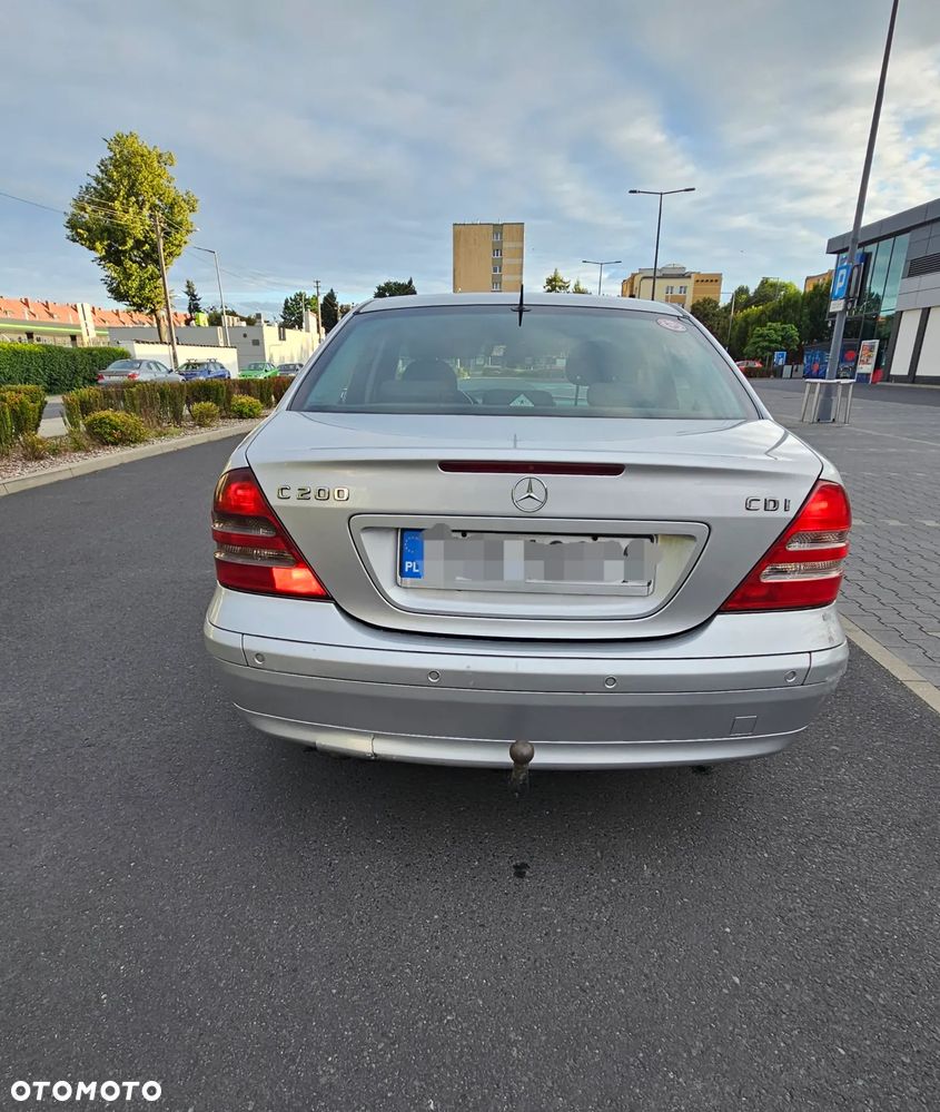 Mercedes-Benz Klasa C 200 T CDI Classic - 9