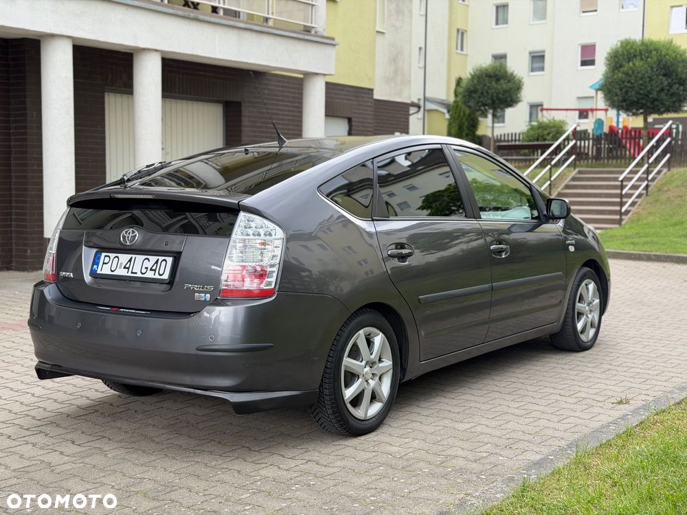 Toyota Prius 1.5 VVT-i Prestige - 5