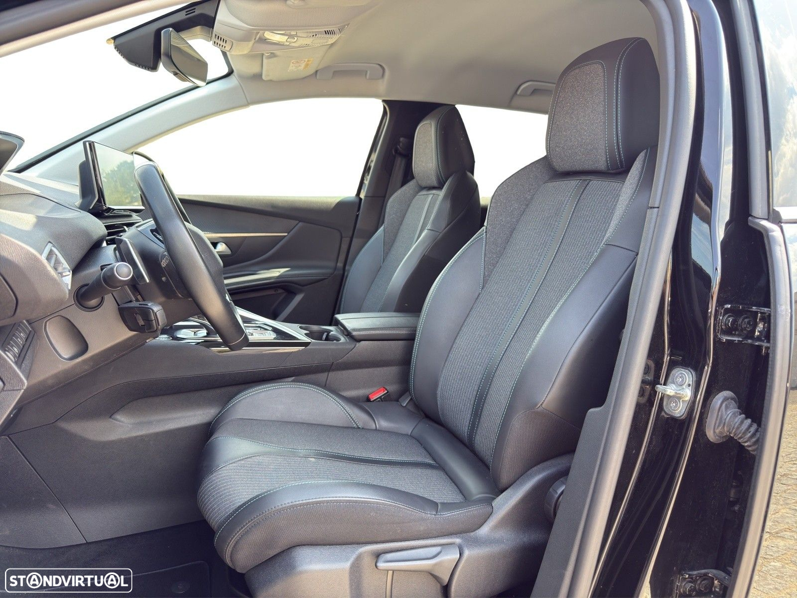 Peugeot 3008 1.6 Hybrid Allure e-EAT8 - 11