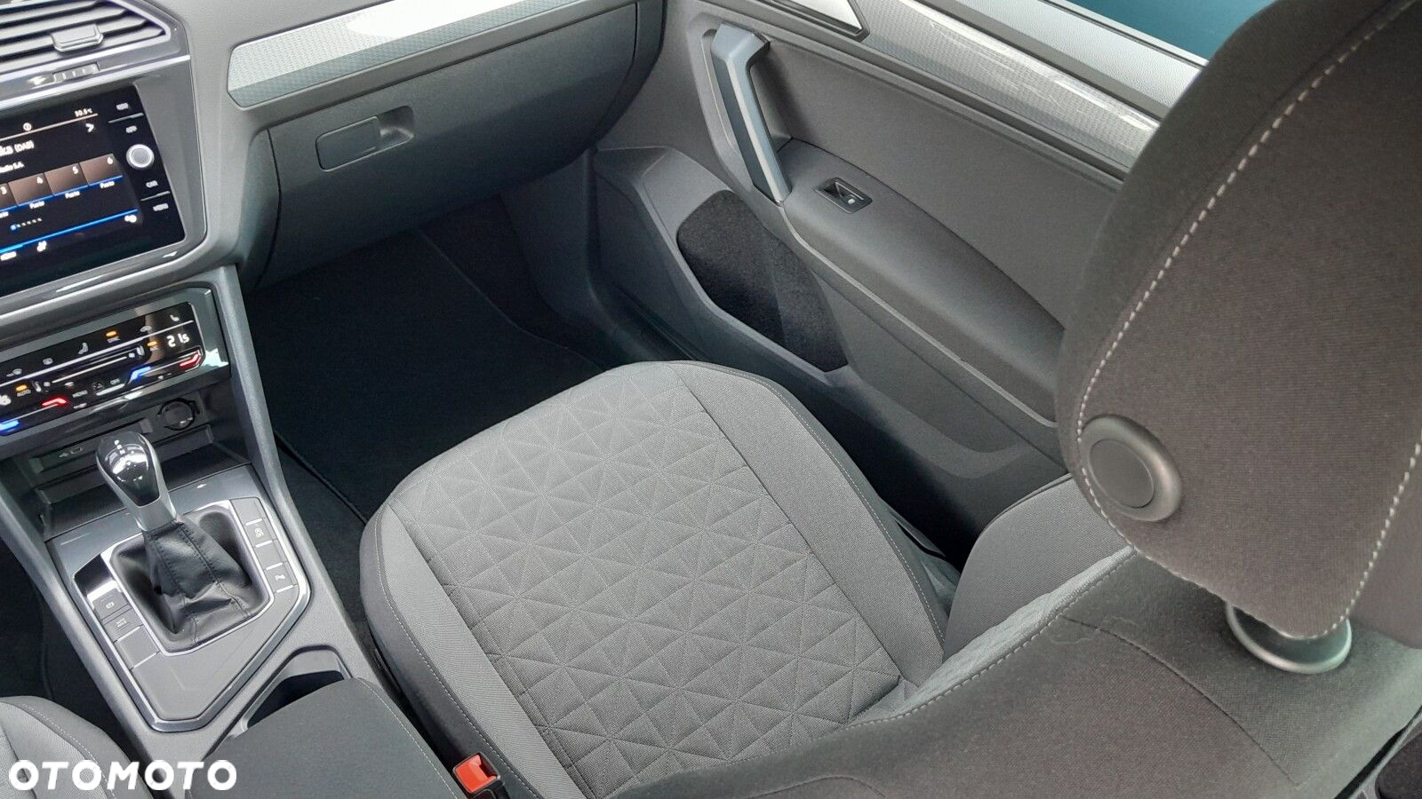 Volkswagen Tiguan 1.5 TSI EVO Life DSG - 18