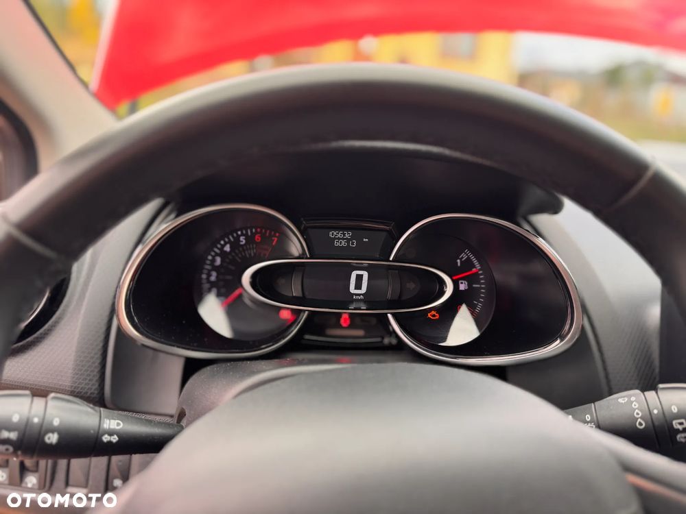 Renault Clio - 28