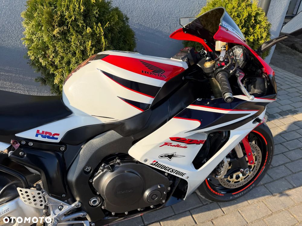 Honda CBR - 16