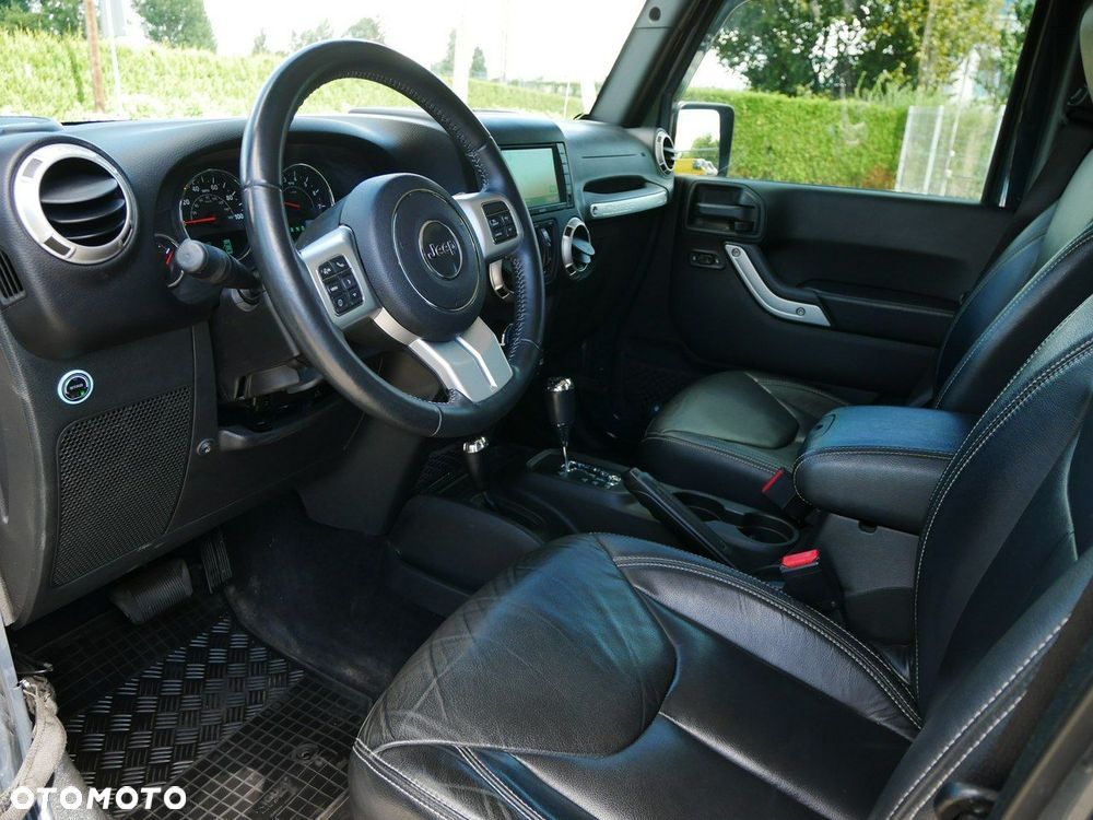 Jeep Wrangler 3.6 Unlim X - 12