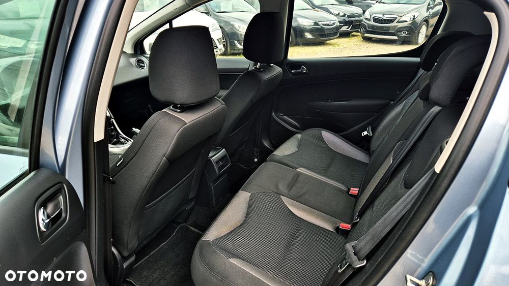 Peugeot 308 1.6 Premium - 28