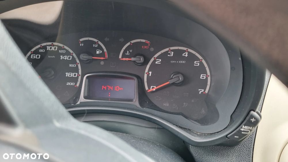 Ford KA 1.2 Trend - 8