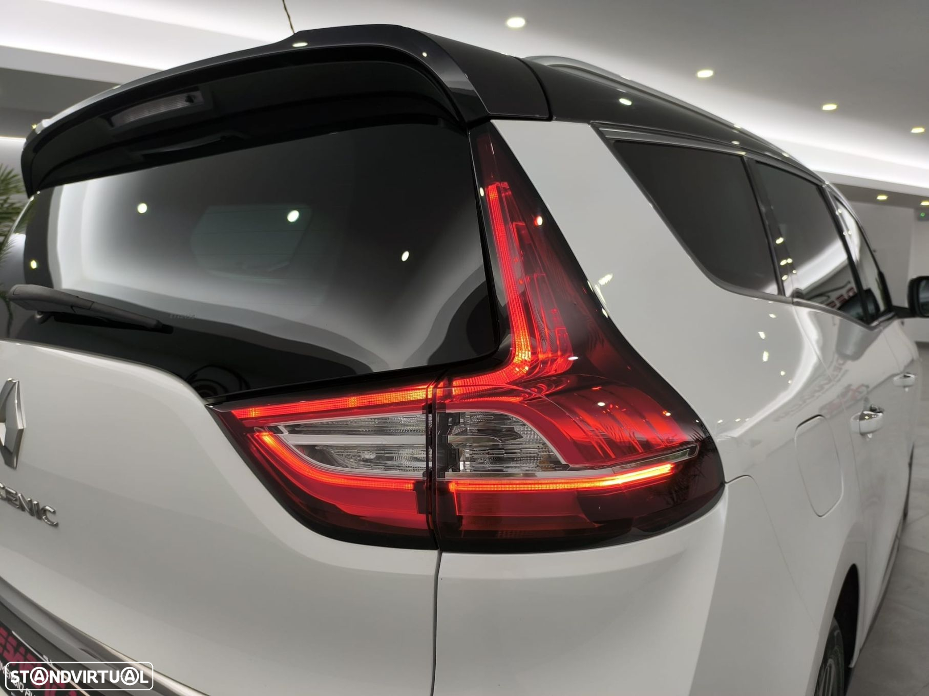 Renault Grand Scénic ENERGY dCi 160 EDC INITIALE PARIS - 16