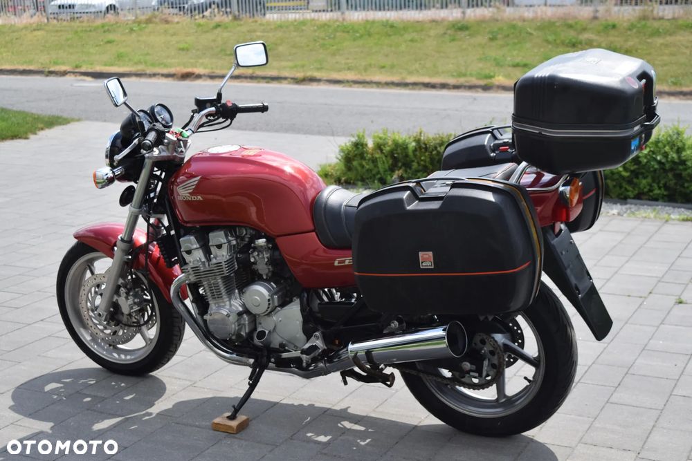 Honda CB - 4