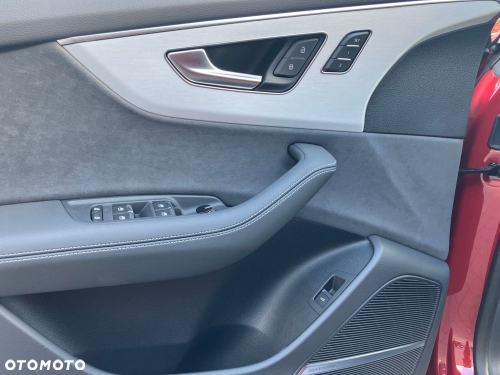 Audi SQ8 - 19