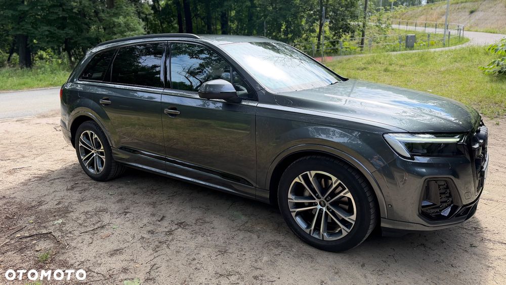 Audi Q7 2024 photo 5
