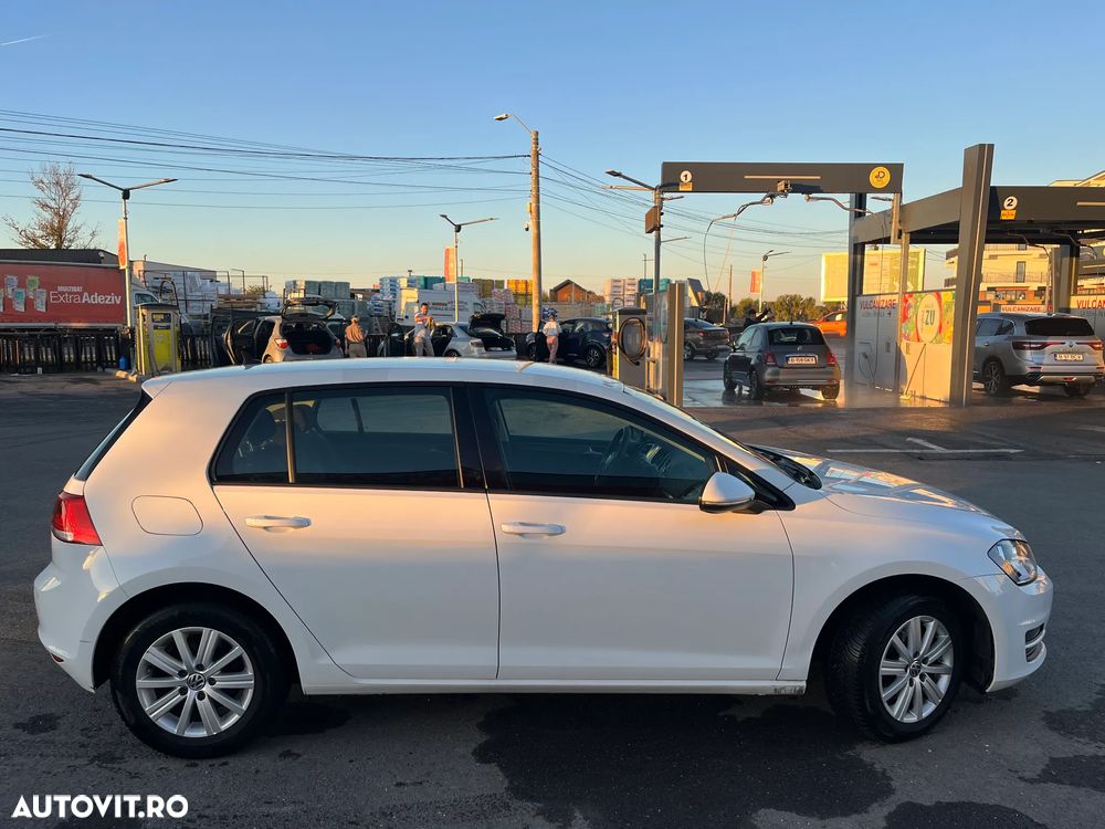 Volkswagen Golf 1.6 TDI DPF Trendline - 5