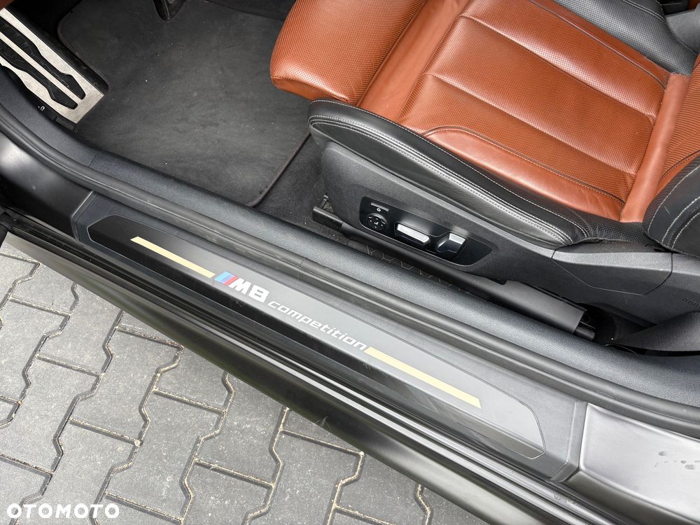 BMW Seria 8 - 37