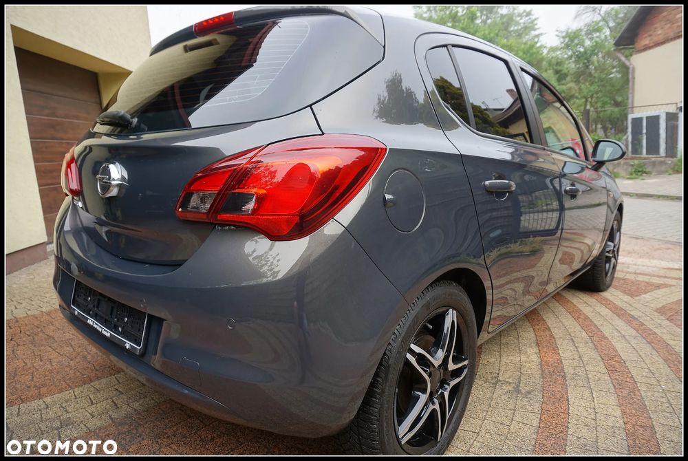 Opel Corsa 1.4 16V Cosmo - 27