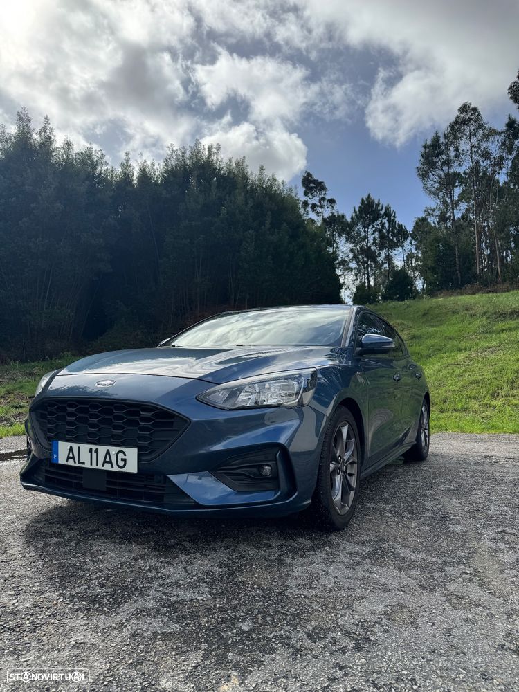 Ford Focus 1.0 EcoBoost MHEV ST-Line - 1