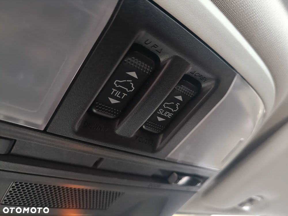 Subaru Crosstrek 2.0i-S e-Boxer Platinum (EyeSight) Lineartronic - 29