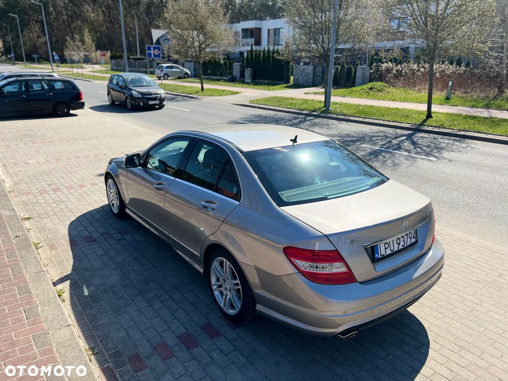 Mercedes-Benz Klasa C - 12