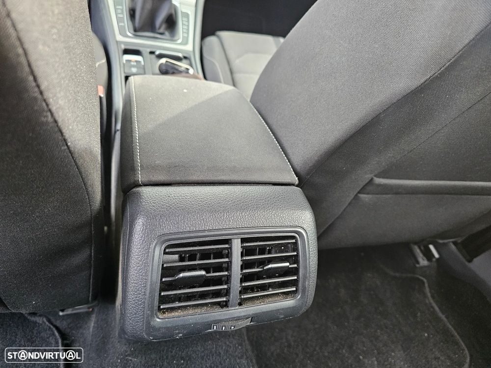 VW Golf ver-1-6-tdi-r--line - 19