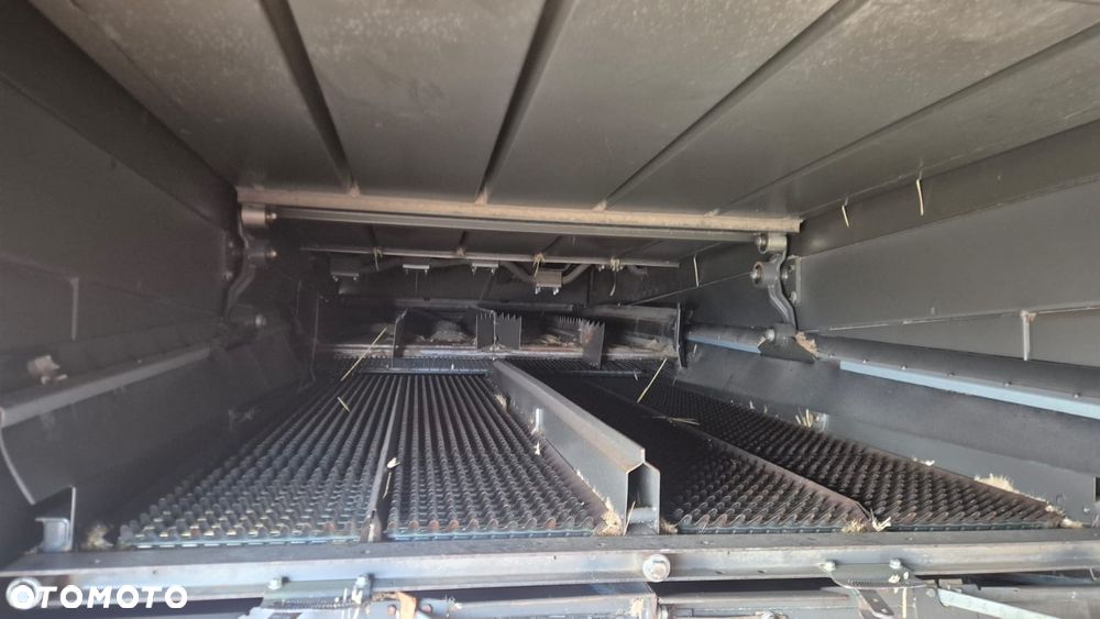 Claas Tucano 320 - 7