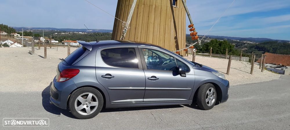 Peugeot 207 1.4 16V SE Sportium - 4