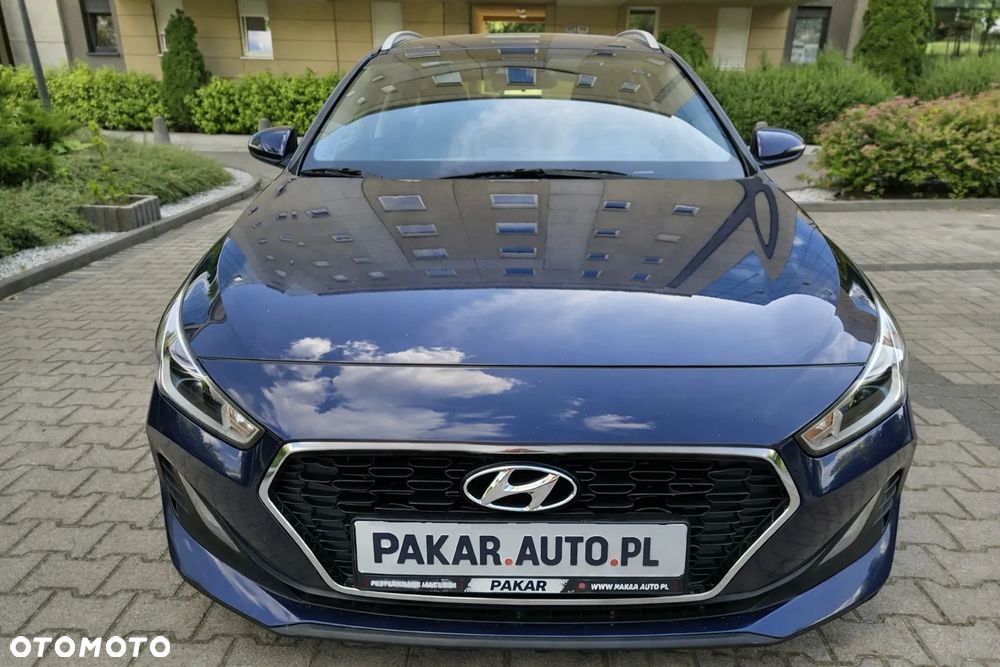 Hyundai i30 1.6 D Classic + - 5