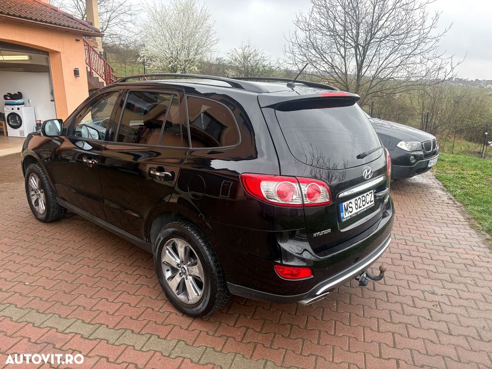 Hyundai Santa Fe - 4
