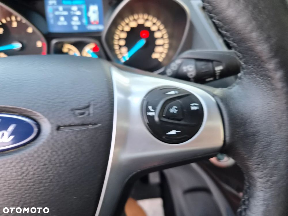 Ford Kuga 2.0 TDCi 4x4 Titanium - 23