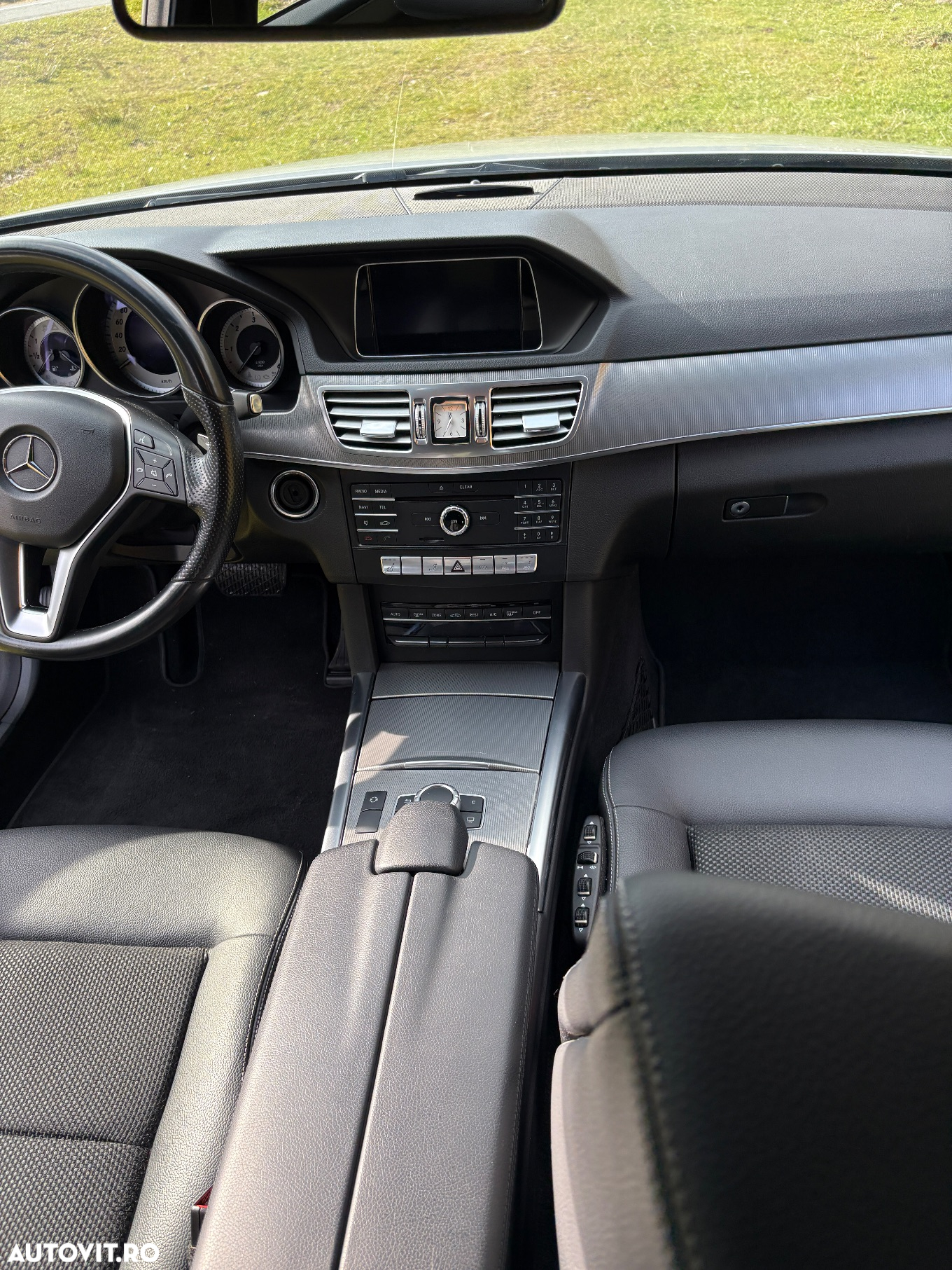 Mercedes-Benz E 220 BlueTEC 4Matic 7G-TRONIC Avantgarde - 13