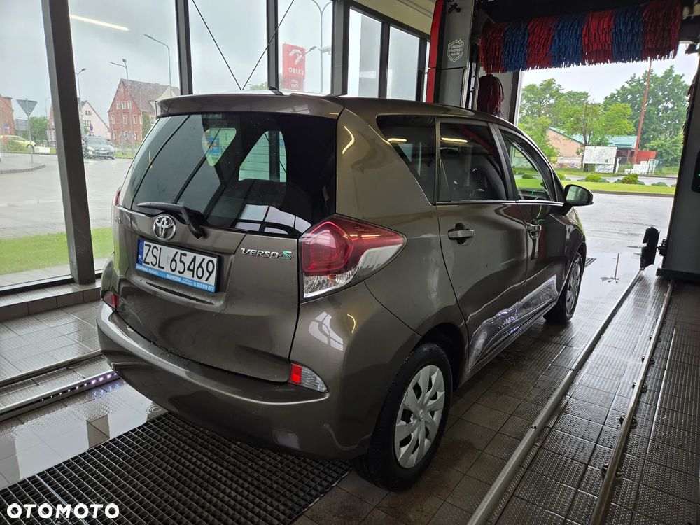 Toyota Verso S 1.33 VVT-i Comfort - 13