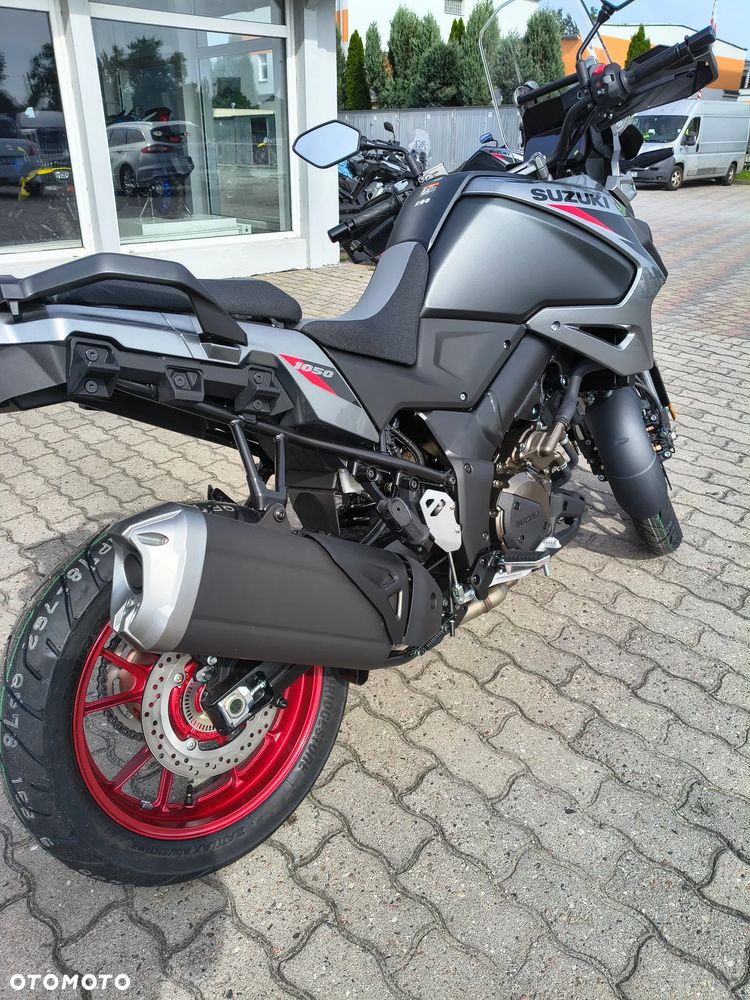 Suzuki V-STROM - 6