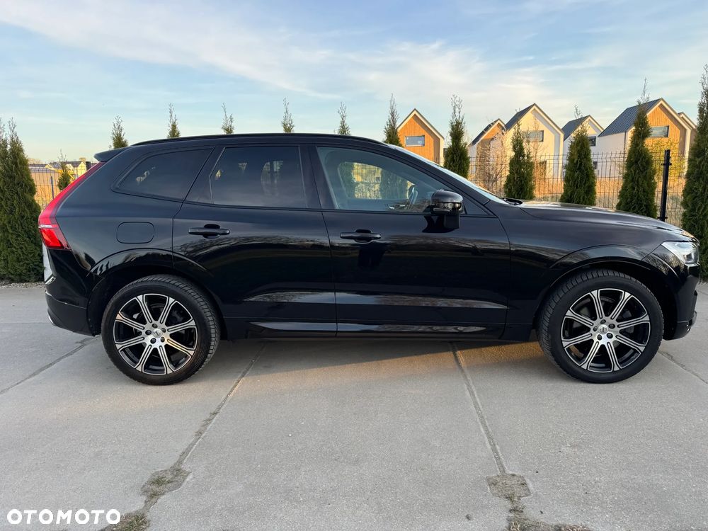 Volvo XC 60 B5 D AWD R-Design - 16