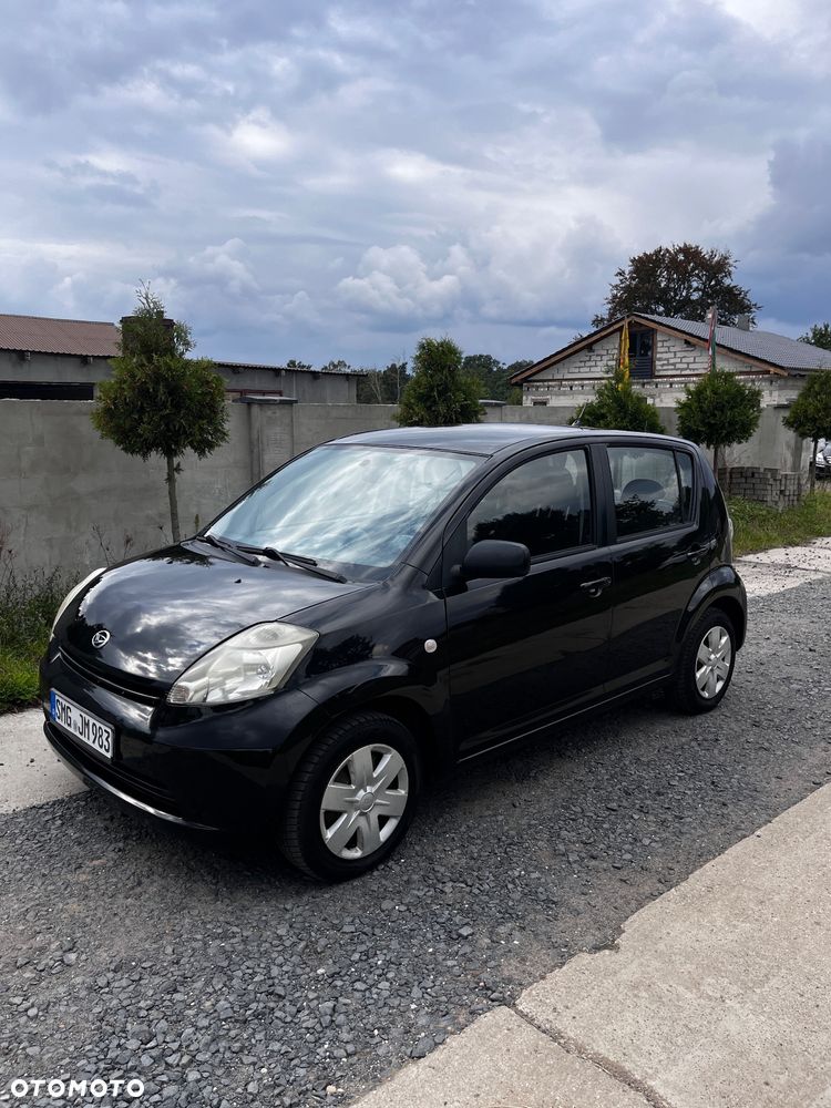 Daihatsu Sirion 1.3 - 3