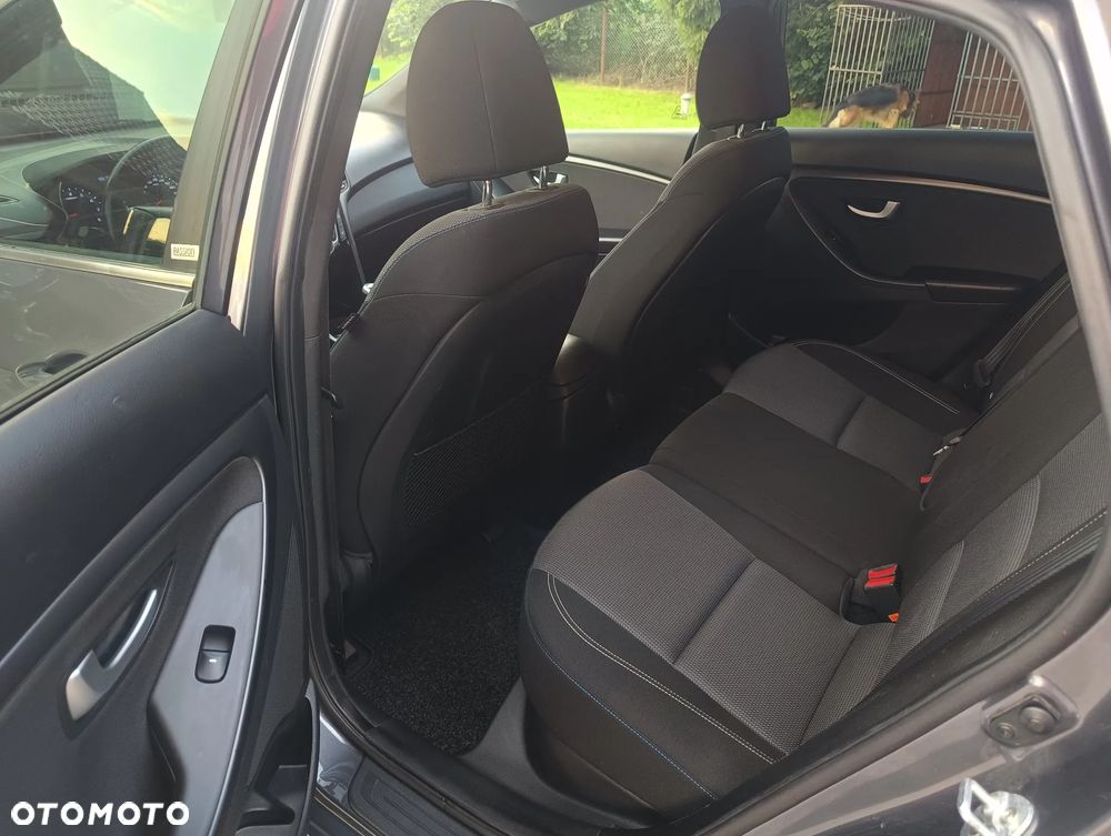 Hyundai i30 1.4 Passion Plus - 11