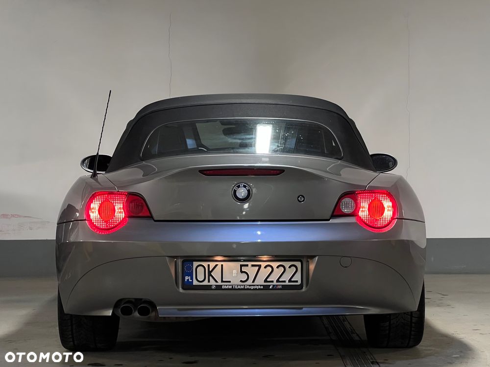 BMW Z4 2.2i - 7